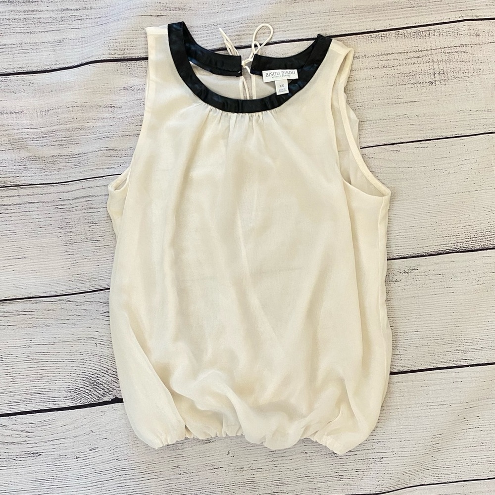 Bisou Bisou Chiffon Top NWOT